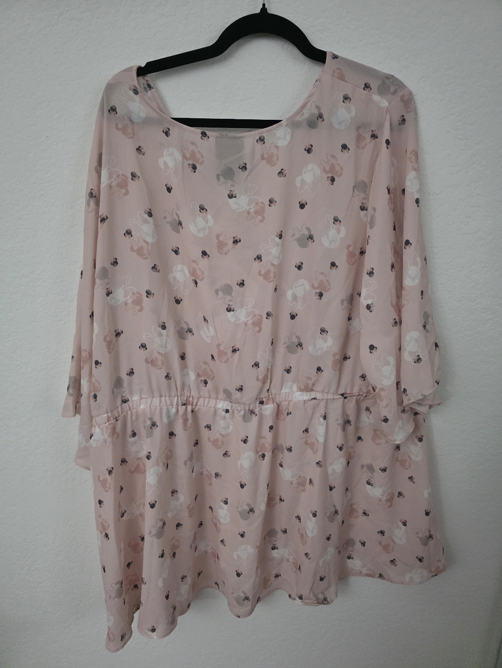NWOT Torrid Disney Pink Minnie Faux Wrap Blouse - Picture 3 of 6